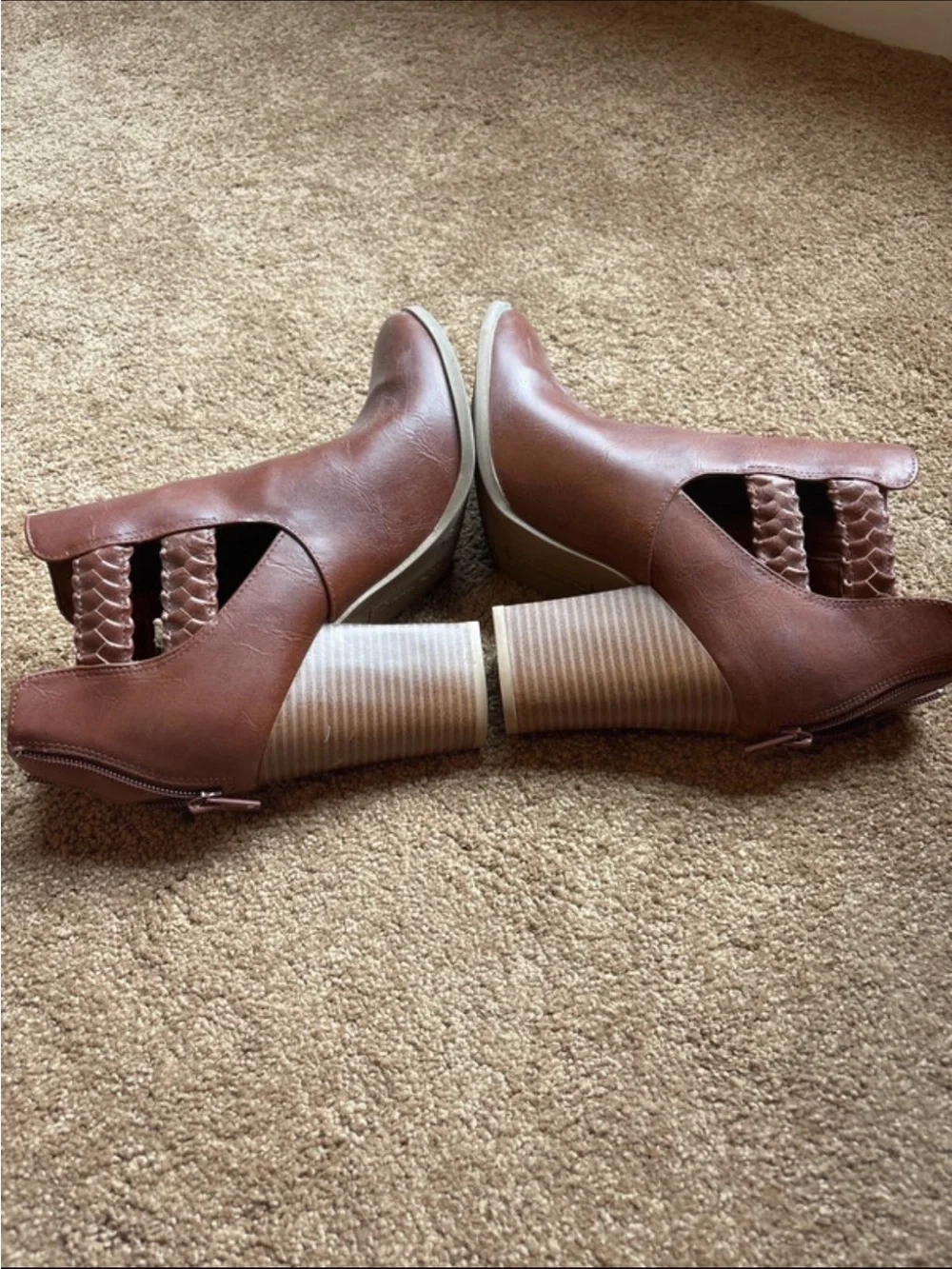 Women's Brown Cutout Block Heel Booties - Stylish Everyday Ankle Boots